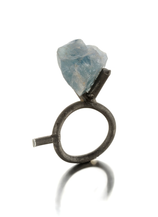 Catalina Brenes - MORFOSI SERIES RING, 2011. Silver and beryllium. Photo courtesy of the artist