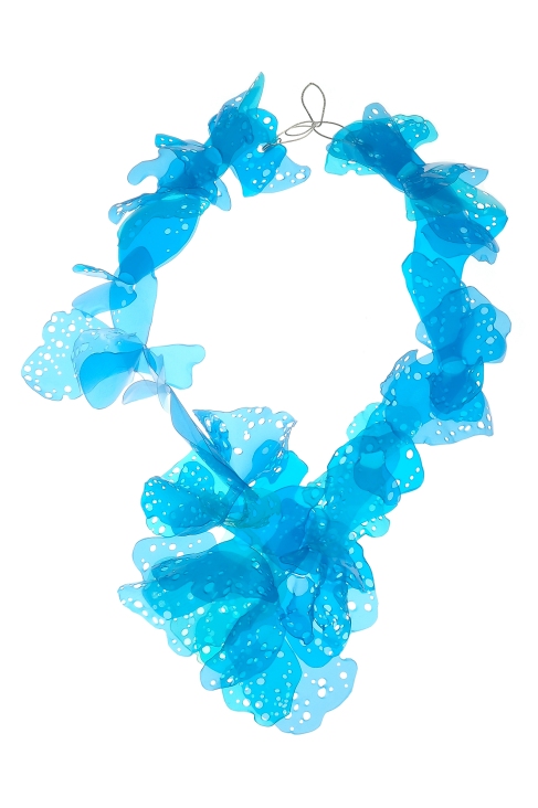 Yuka Saito - "Blue leaf wings". Necklace. Polypropylene, nylon, silver. Picture from http://mobilia-gallery.com/artists/ysaito/